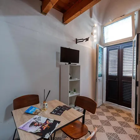 Ecce35 -